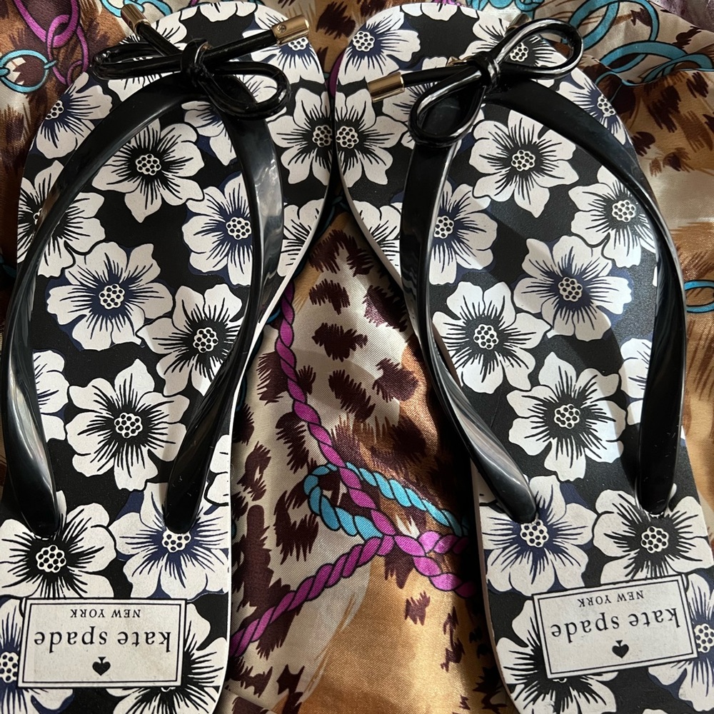 NWT Kate Spade Flip Flops
